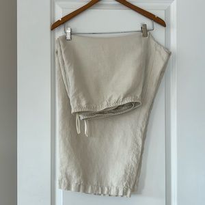 Eileen Fisher Woman 100% Irish Linen Crop Pant in Cream